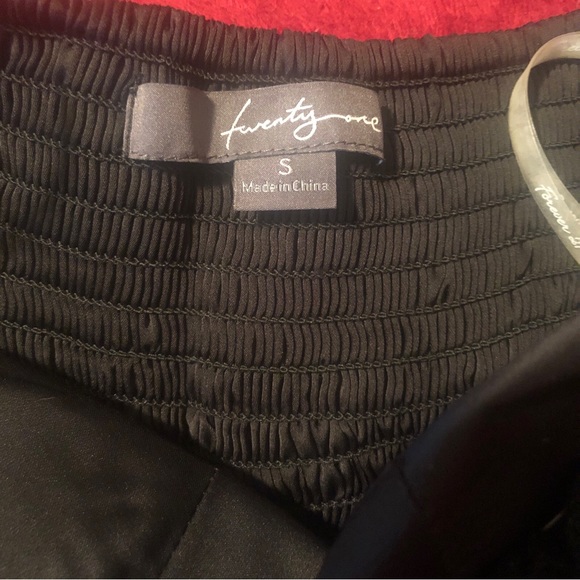 Forever 21 Black Lace Tiered Ruffle Mini Dress Lace Bodice, Choker Neck Size S - Picture 10 of 10